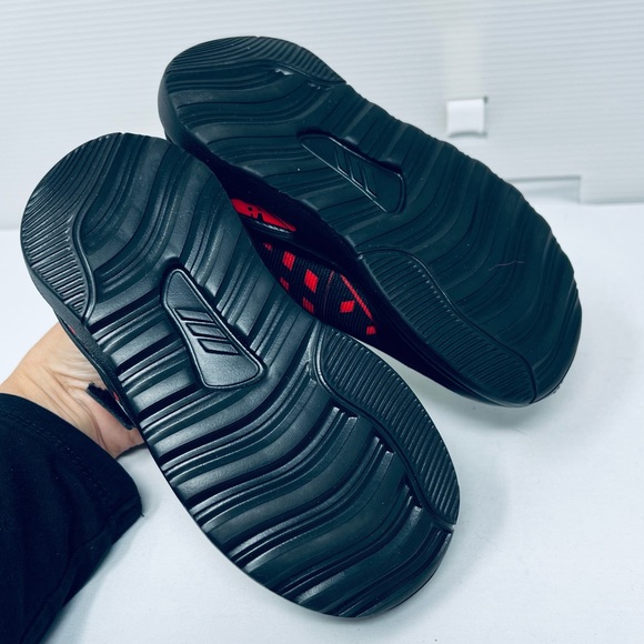 ADIDAS**Marvel Superhero Shoes**US 6,8***$70 - Picture 7 of 7